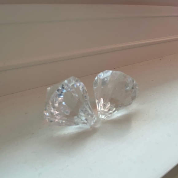 Clear acrylic diamonds - Picture 2 of 2